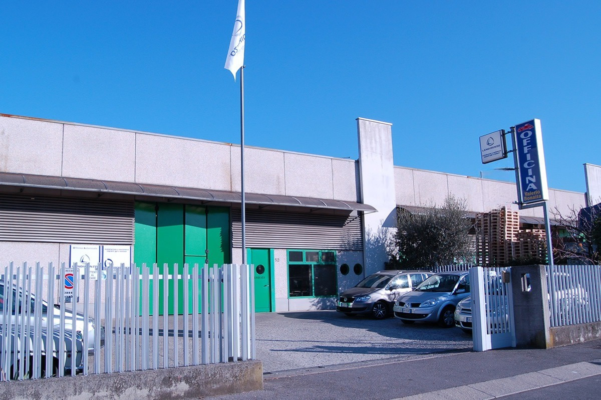 Ingresso cancello Autofficina